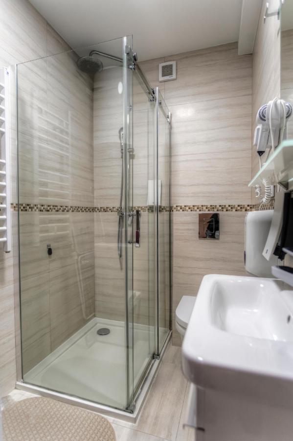Appartamento Apartman 501 Belgrado Esterno foto