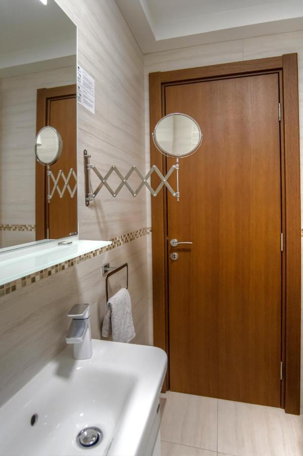 Appartamento Apartman 501 Belgrado Esterno foto
