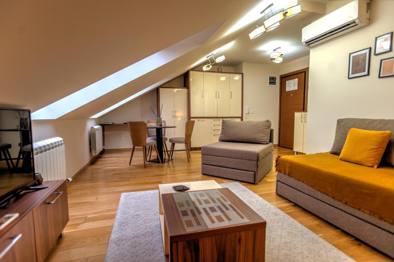 Appartamento Apartman 501 Belgrado Esterno foto